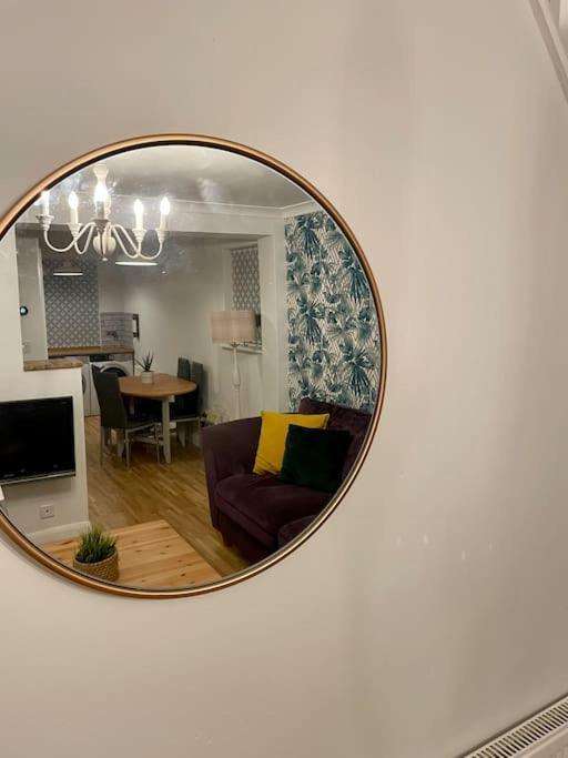 Stylish & Spacious 2 Storey, 3 Bed Apartment Gravesend Ngoại thất bức ảnh